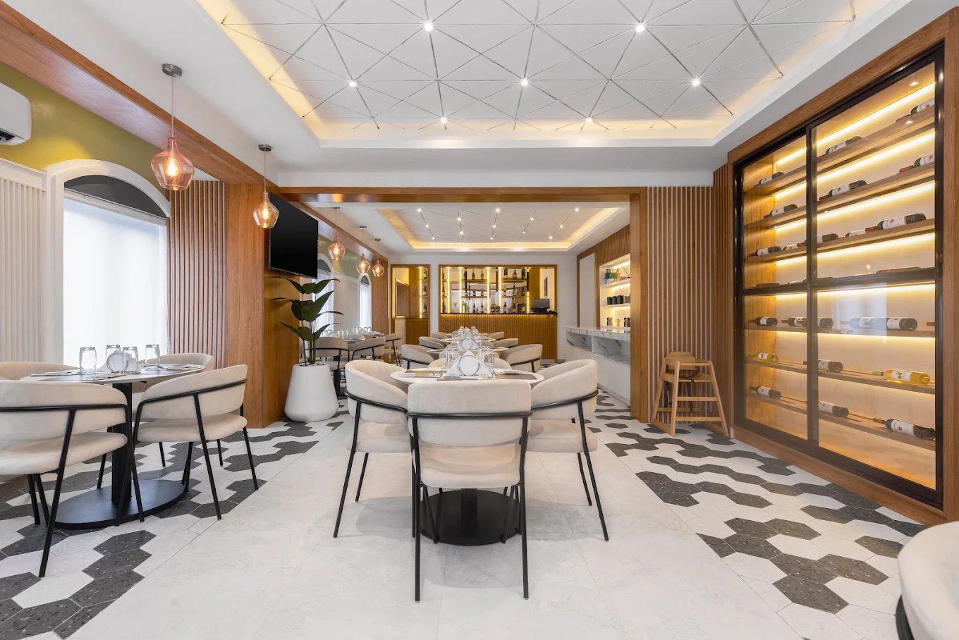 Ivy Lush Hotel, Warri &mdash; Restaurant