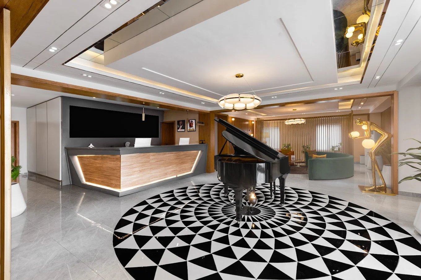 Ivy Lush Hotel, Warri &mdash; Reception & lobby lounge