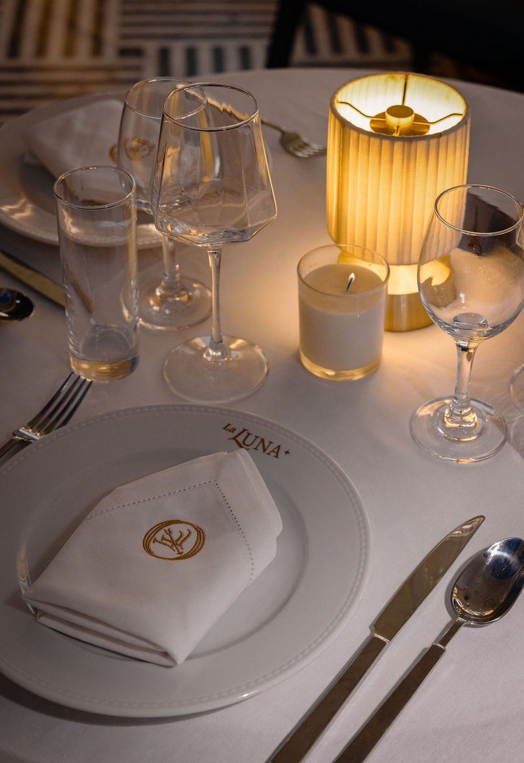 La Luna Abuja &mdash; Table setting